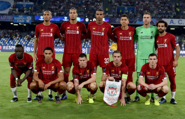 Cận cảnh 3 pha cứu thua như 'siêu nhân' của Adrian - Bóng Đá