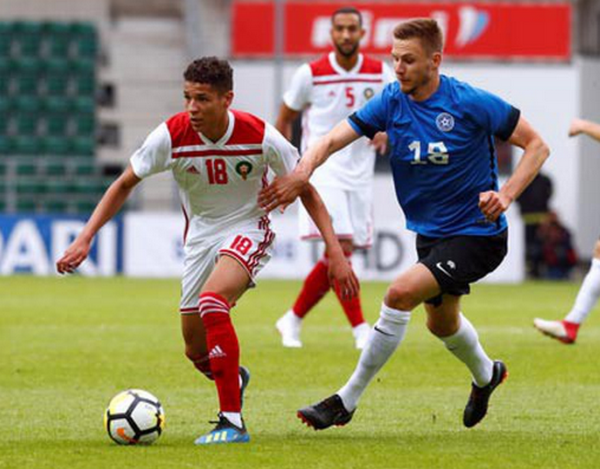 Vỡ òa phút 89, 'đối thủ cũ' của Quang Hải đưa Schalke lên hạng nhì - Bóng Đá