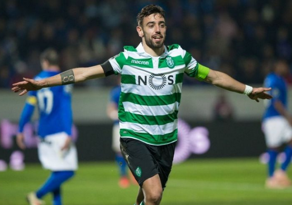 Ăn thẻ đỏ, Bruno Fernandes có hành động khó tin - Bóng Đá
