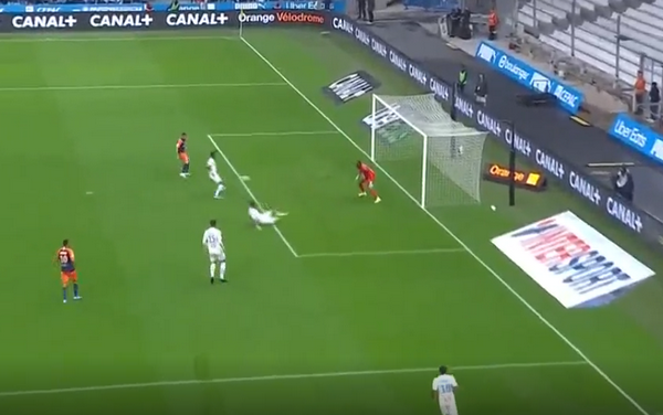 Hai phút ngắn ngủi, 3 cầu thủ Ligue 1 rủ nhau 'ăn' thẻ đỏ' (Marseille vs Montpellier) - Bóng Đá