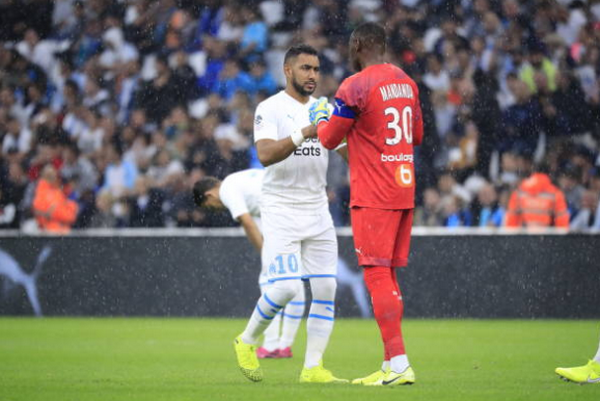 Hai phút ngắn ngủi, 3 cầu thủ Ligue 1 rủ nhau 'ăn' thẻ đỏ' (Marseille vs Montpellier) - Bóng Đá