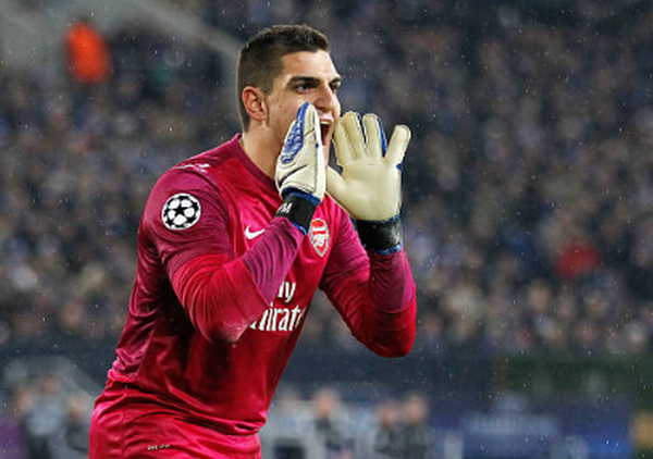 Cản phá 9 cú sút trong vòng cấm, cựu thủ môn Arsenal nhận điểm 10 hoành tráng - Bóng Đá