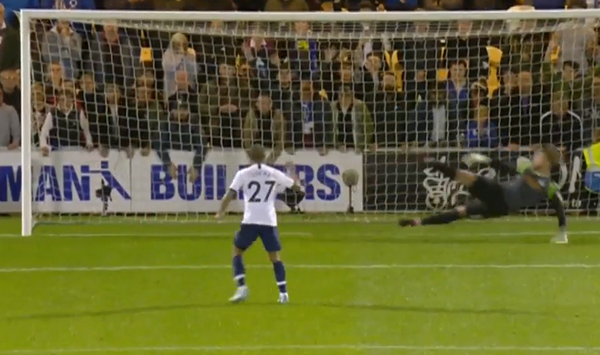 Sao muốn ra đi sút hỏng penalty, Tottenham cay đắng bị loại bởi đội Hạng Ba - Bóng Đá