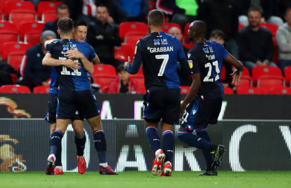 Lội ngược dòng trước Stoke, bại tướng Arsenal vươn lên ngôi đầu Championship - Bóng Đá