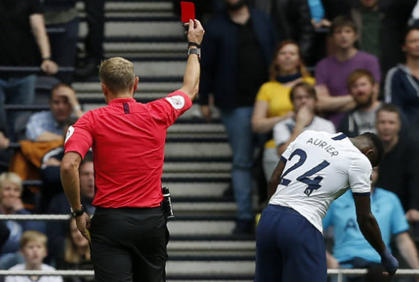 Đang gặp khó, 'bad boy' còn gây họa cho Tottenham - Bóng Đá