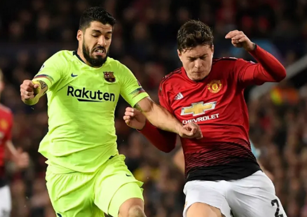 Sau Barca, Man Utd, thêm một đại gia làm bạn với hạng 8 Dortmund - Bóng Đá