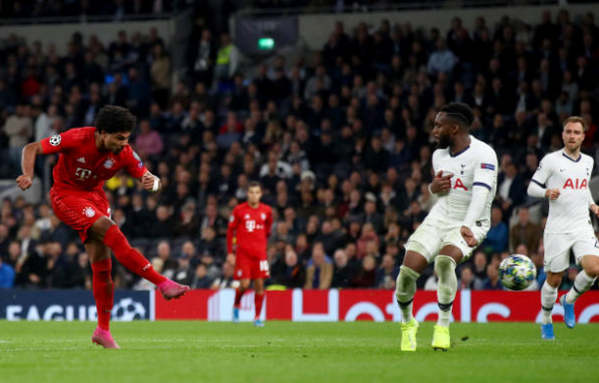 Thua 'tối tăm mặt mũi', đây là thái độ của Pochettino khi bắt tay sau trận - Bóng Đá