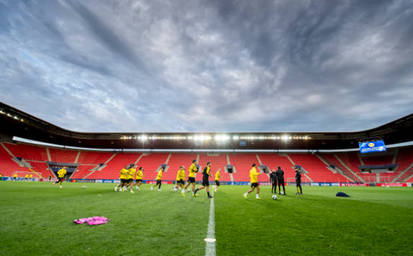 Đến CH Séc, đây là thái độ đáng lo của thủ quân Dortmund - Bóng Đá