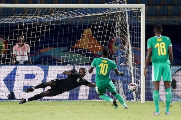 Mane: 'It doesn’t happen to me in football, to miss a penalty' - Bóng Đá