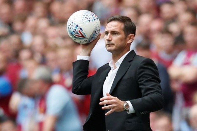 Ảnh tập Chelsea tại Ireland (Daily Mail) - Bóng Đá