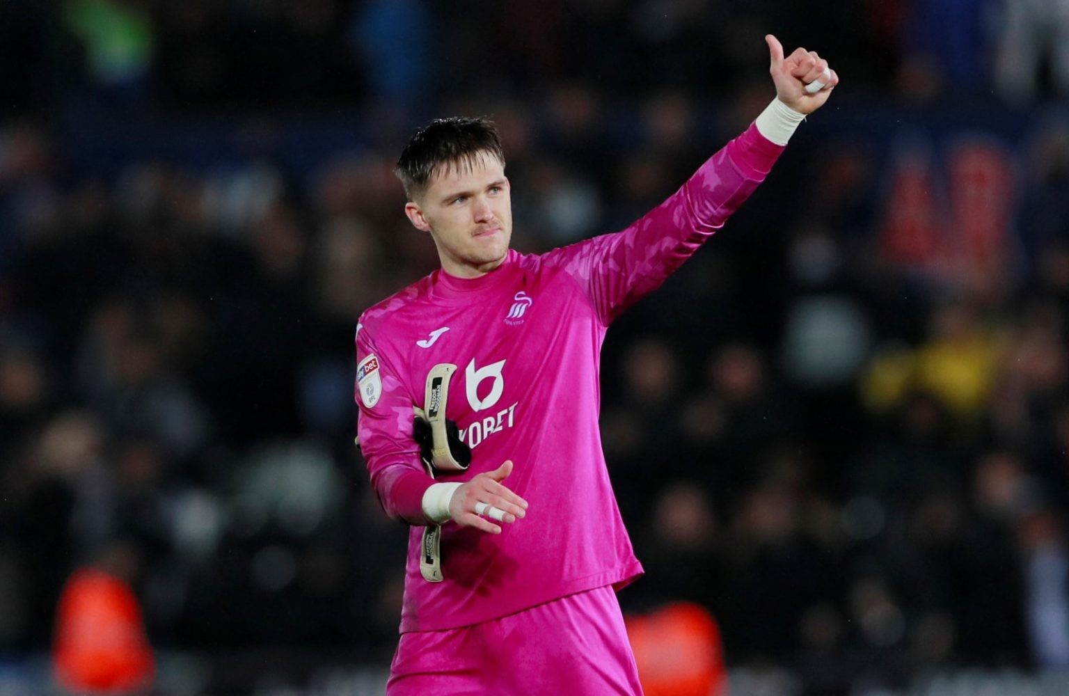 ARSENAL INTERESTED IN KEY SWANSEA CITY INDIVIDUAL - Bóng Đá