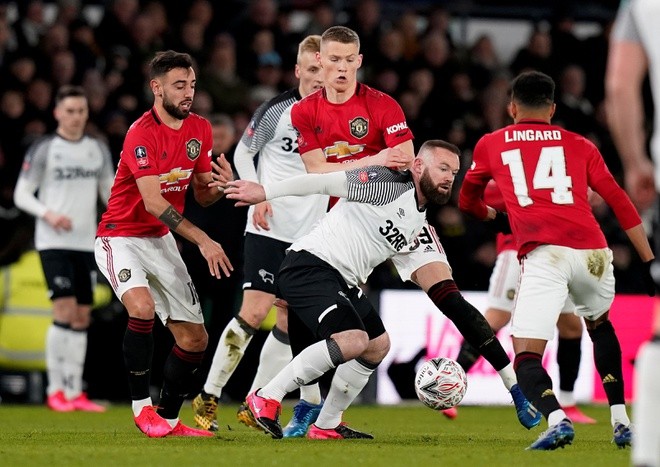 Ảnh màn trình diễn của Rooney - Bóng Đá