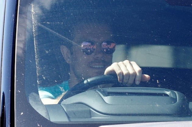 Mohamed Salah, Virgil van Dijk and rest of Liverpool squad arrive for training - in pictures - Bóng Đá