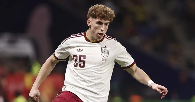 Munoz là cái tên mà Barca đang theo dõi.