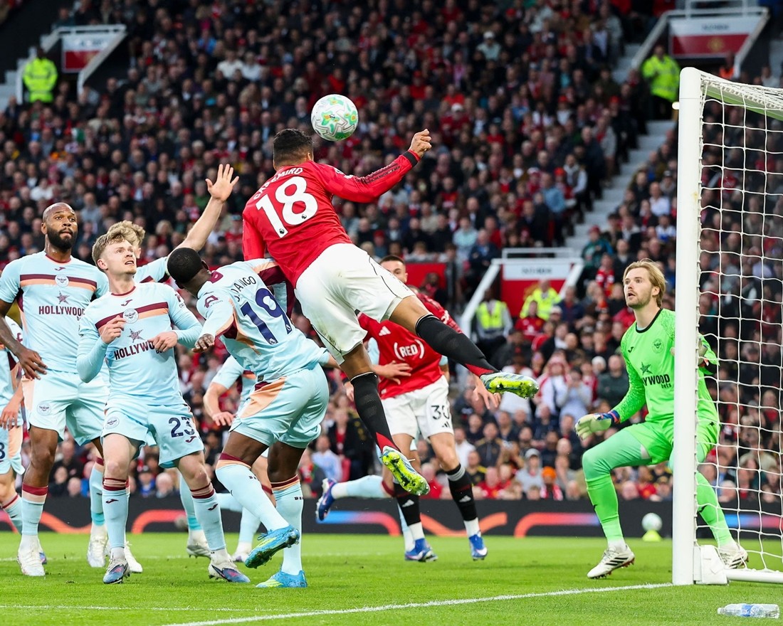 Manchester United vừa có 3 điểm quan trọng trước Brentford.