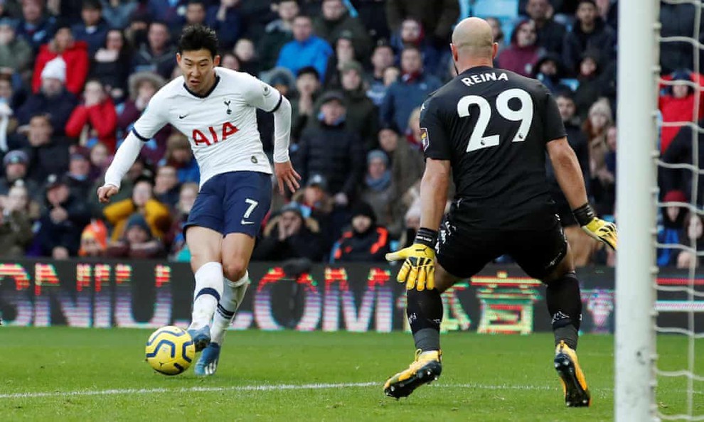 Son Heung-min đăng đàn về cánh tay 