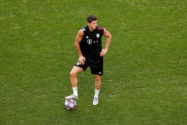 Lewandowski tập luyện điên cuồng để đấu PSG - Bóng Đá