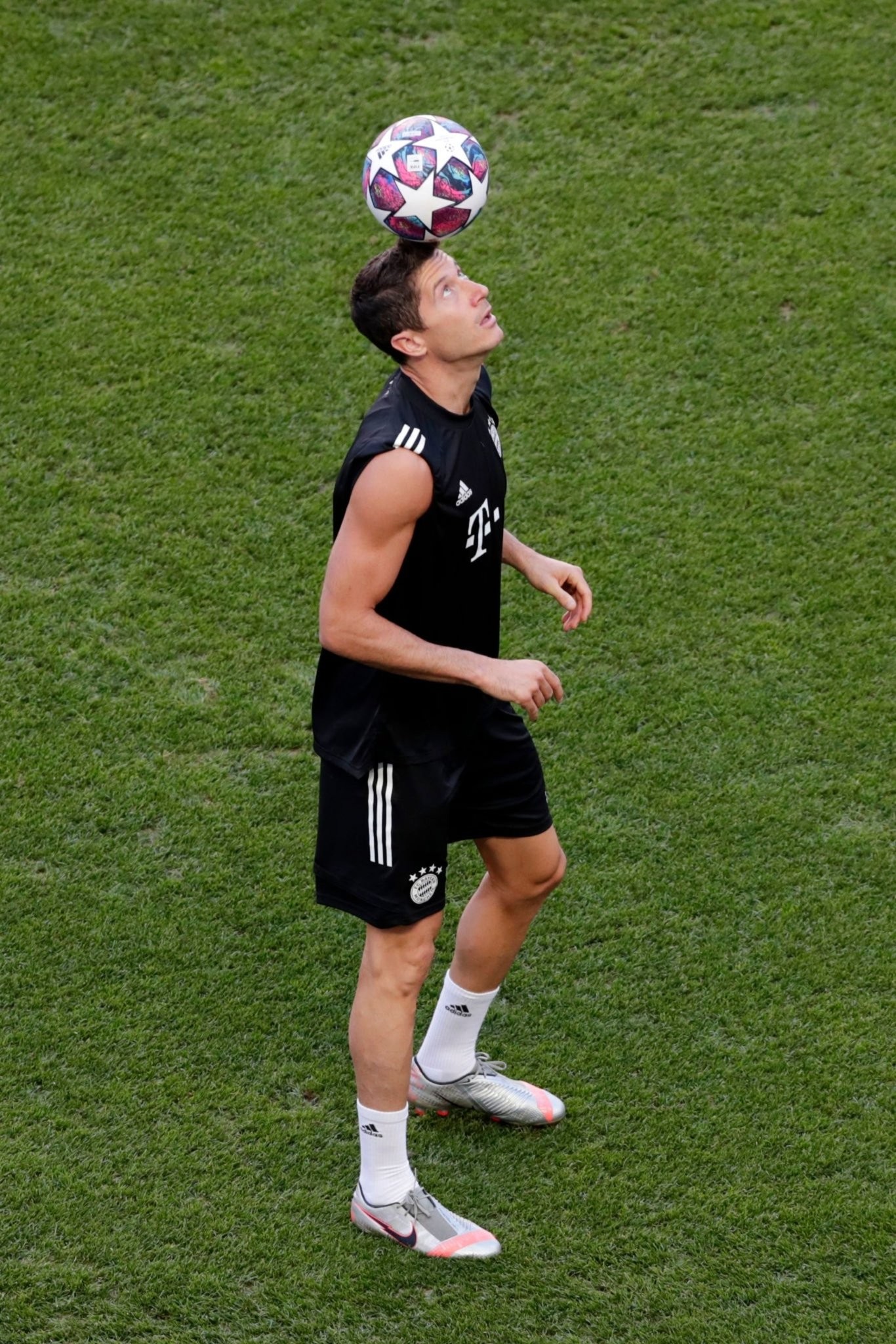 Lewandowski tập luyện điên cuồng để đấu PSG - Bóng Đá