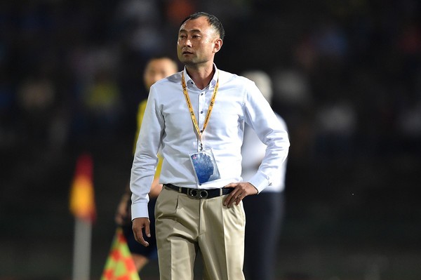 HAGL: Sau lưng thầy Lee đã là chân tường - Bóng Đá