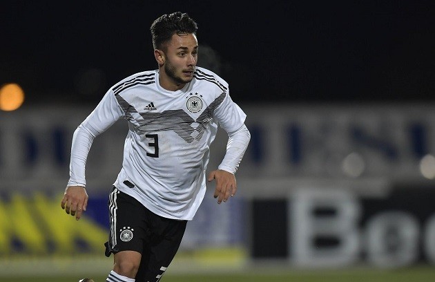 Chelsea theo đuổi tài năng trẻ của Monchengladbach - Bóng Đá