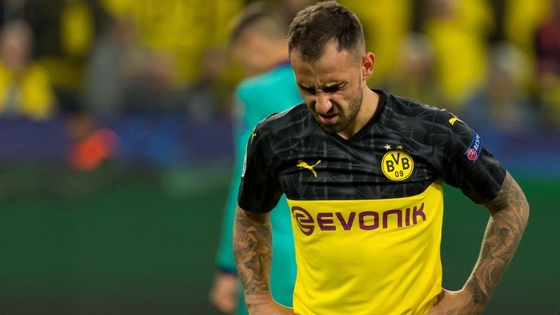 Dortmund cẩn thận! Tham vọng vô địch Bundesliga nhận cú sốc trời giáng - Bóng Đá