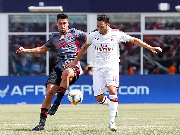 Người cũ gieo sầu, AC Milan nhận trận thua đau trên đất Mỹ - Bóng Đá