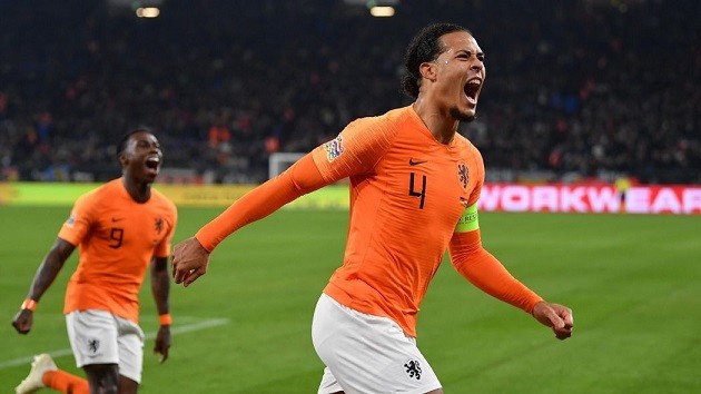 International teammate hails 'absolute beast' van Dijk - Bóng Đá