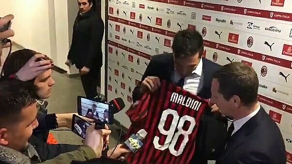 Buffon: 'Older players make difference' - Bóng Đá