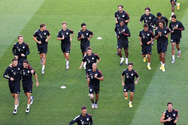 Lewandowski tập luyện điên cuồng để đấu PSG - Bóng Đá