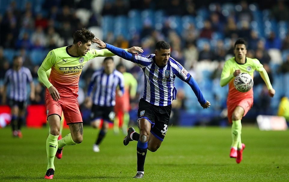 Aguero nổ súng, Man City tiến thẳng vào tứ kết - Bóng Đá