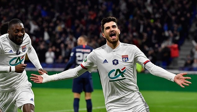Ảnh sau trận PSG Lyon - Bóng Đá