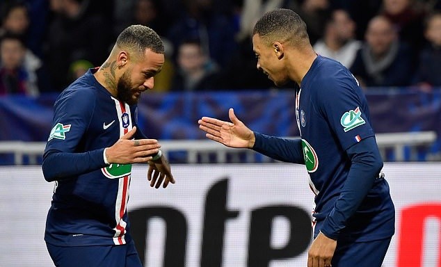 Ảnh sau trận PSG Lyon - Bóng Đá