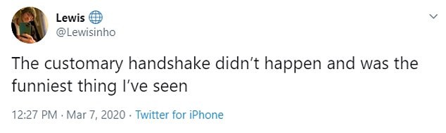 Fans mock Liverpool and Bournemouth players as they aimlessly walk by each other after EPL banned them from shaking hands over Coronavirus fears  - Bóng Đá