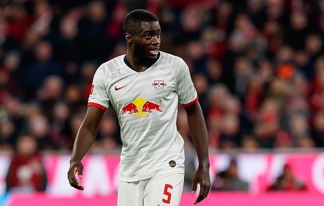 Barcelona 'enter race to sign RB Leipzig defender Dayot Upamecano' with Arsenal also chasing £50m star - Bóng Đá