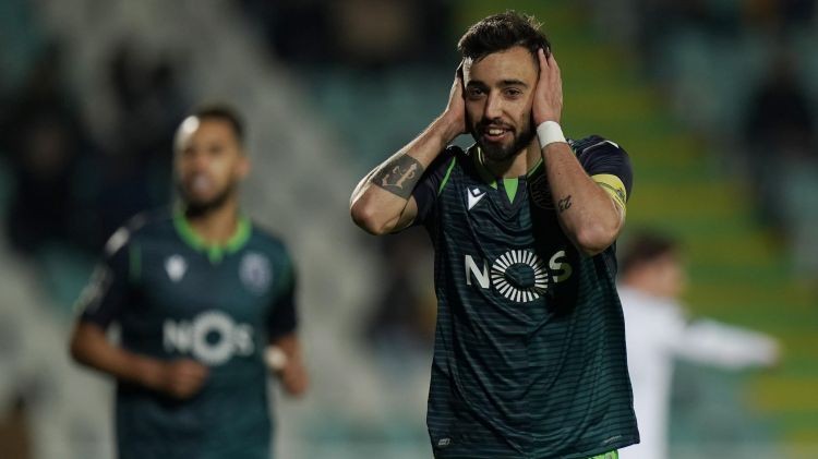 Bruno Fernandes đã bịt tai thì chẳng sợ ai! - Bóng Đá