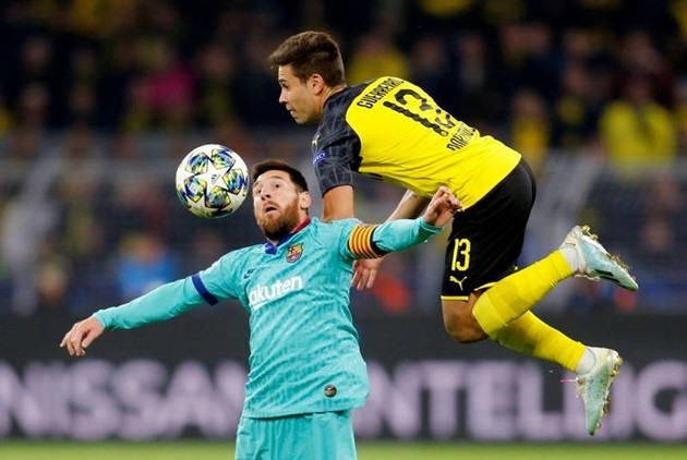 3 điều rút ra sau lượt trận 1 vòng bảng CL: Premier League ra quân bẽ bàng - Bóng Đá