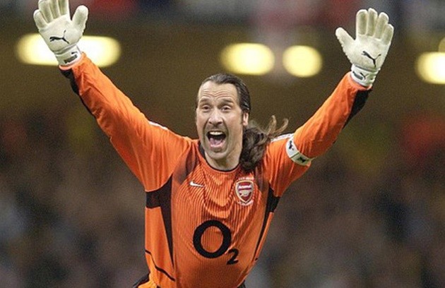 10 stars have played the most official matches in football history - Bóng Đá