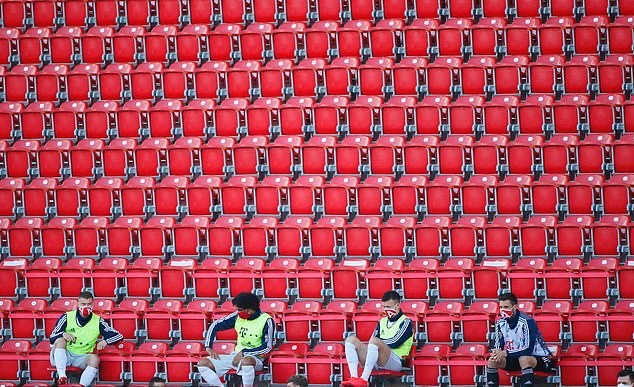 Bài ảnh sau trận Union Berlin - Bayern Munich - Bóng Đá