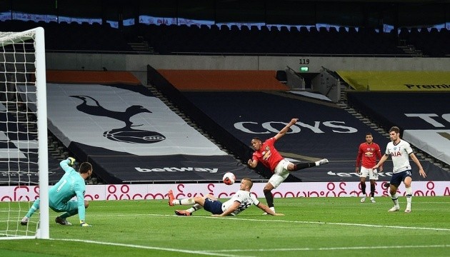 Ảnh sau trận Man Utd - Tottenham - Bóng Đá