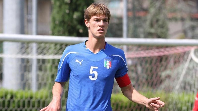 Daniele Rugani, chàng trai của Juventus từng khiến Chelsea sốt sắng - Bóng Đá