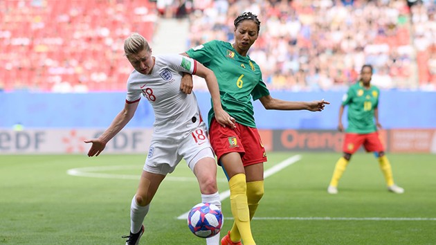 ẢNH: NỮ ANH - NỮ CAMEROON - Bóng Đá