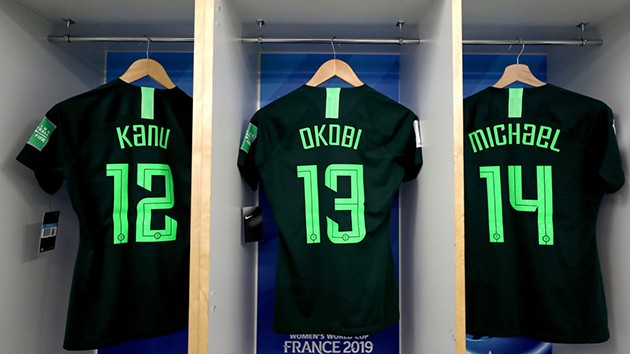 ẢNH SAU TRẬN: NỮ ĐỨC THẮNG NIGERIA - Bóng Đá