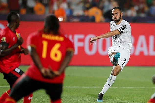 ‘Awful tonight’ – These Liverpool fans not happy with Reds star’s “terrible” performance during 4-1 win vs Norwich - Bóng Đá