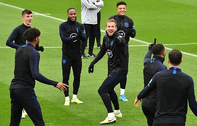 Chelsea reportedly in contact with several clubs over Fikayo Tomori loan - Bóng Đá