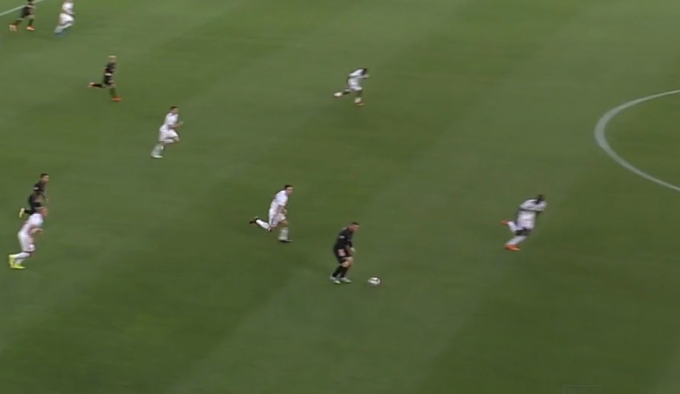 What Man Utd fans are saying about Fred after Astana performance - Bóng Đá