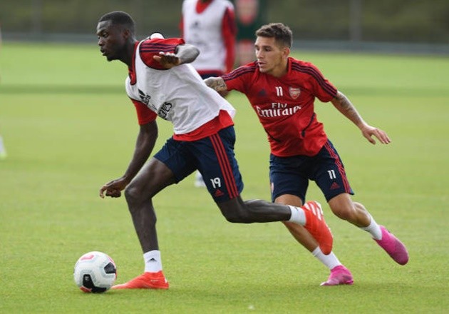 Bài ảnh sau trận MC 5 - 0 Burnley - Bóng Đá