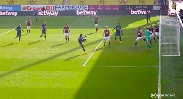 Trách VAR, Nicolas Pepe nên trách luôn chính mình - Bóng Đá