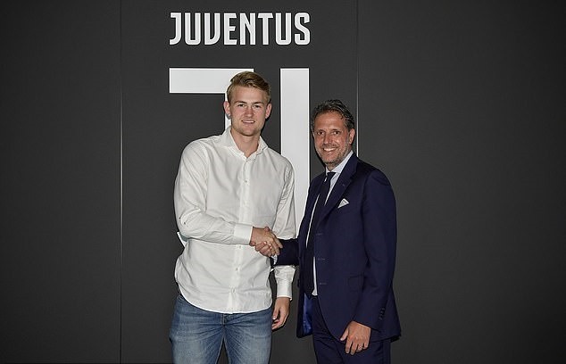 CHELSEA FANS REACT TO GILMOUR DISPLAY V GRIMSBY - Bóng Đá