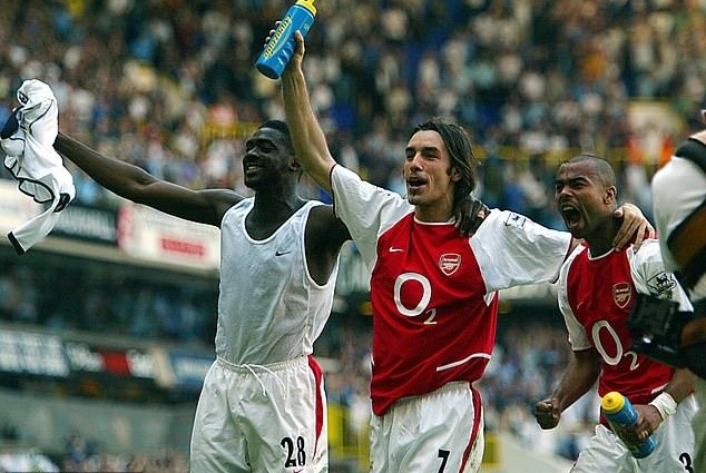 he wants to be the Premier League's first African manager (Kolo Toure) - Bóng Đá