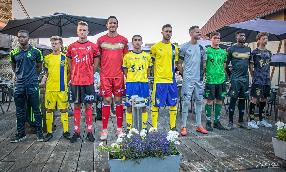 Liverpool fans react to link with Adama Traore - Bóng Đá